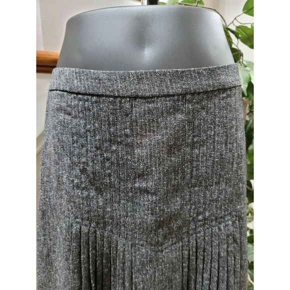 Halogen Women's Gray Polyester & Viscose Knee Length Flare Skirt Size Regular 6 - Picture 2 of 15